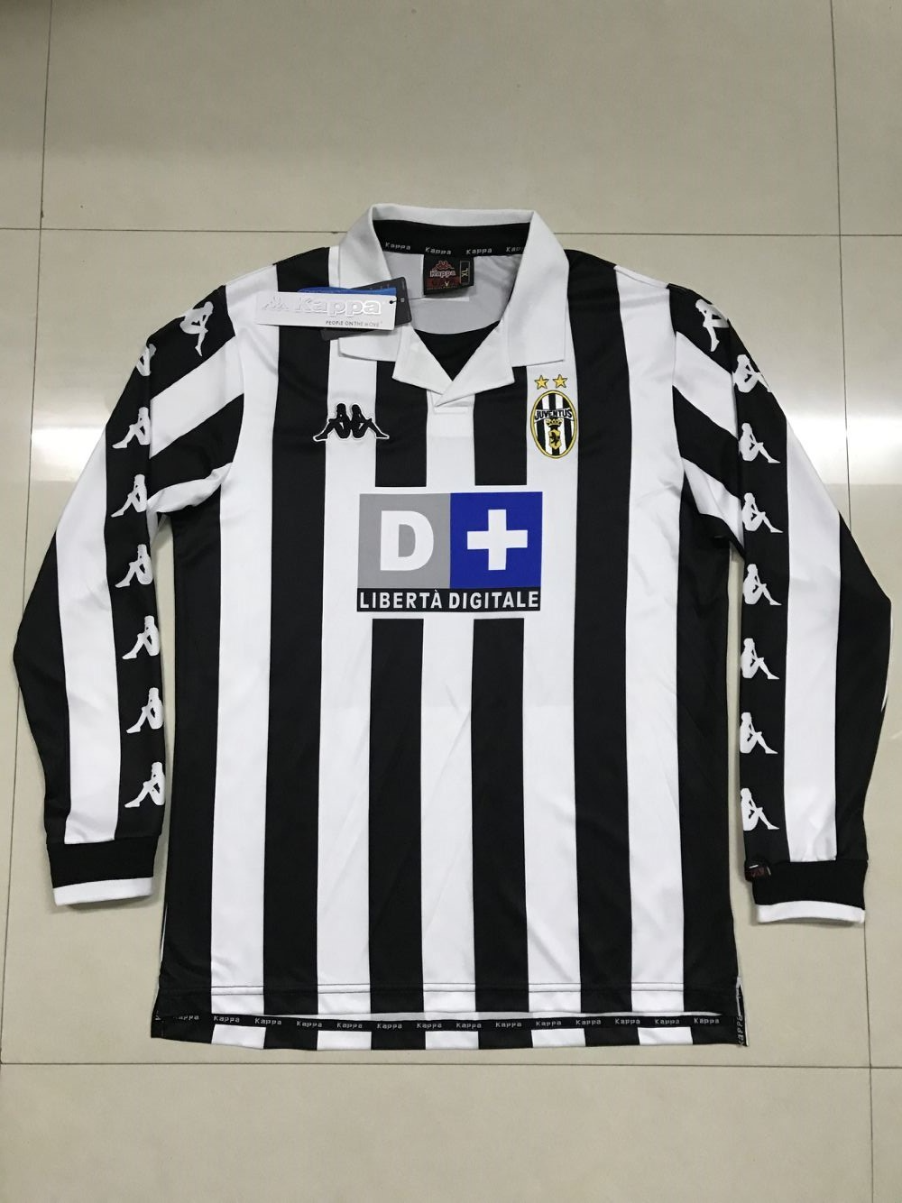 1999-2000 Season Juventus Home Black-White Long Sleeve Football Shirt