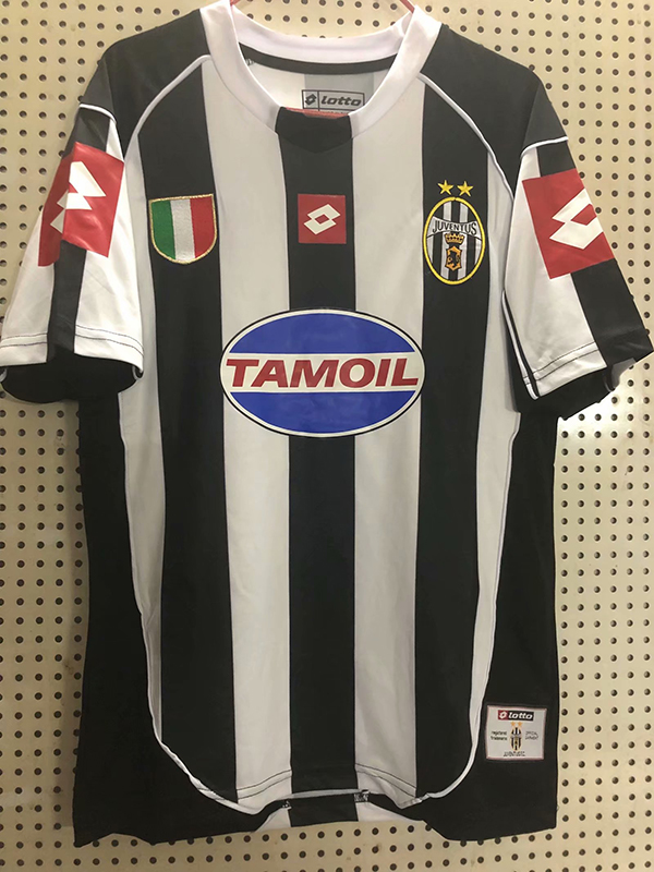 2002-2003 Season Juventus Home Black-White Color Football Shirt