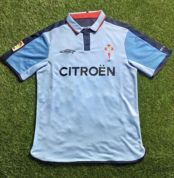 2002-2004 Season Celta Home Blue Color Soccer Jersey Top Thailand Quality Celta Retro Jerseys