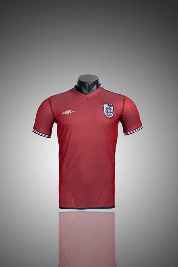 2002 Season England Away Red Color Football Retro Jersey