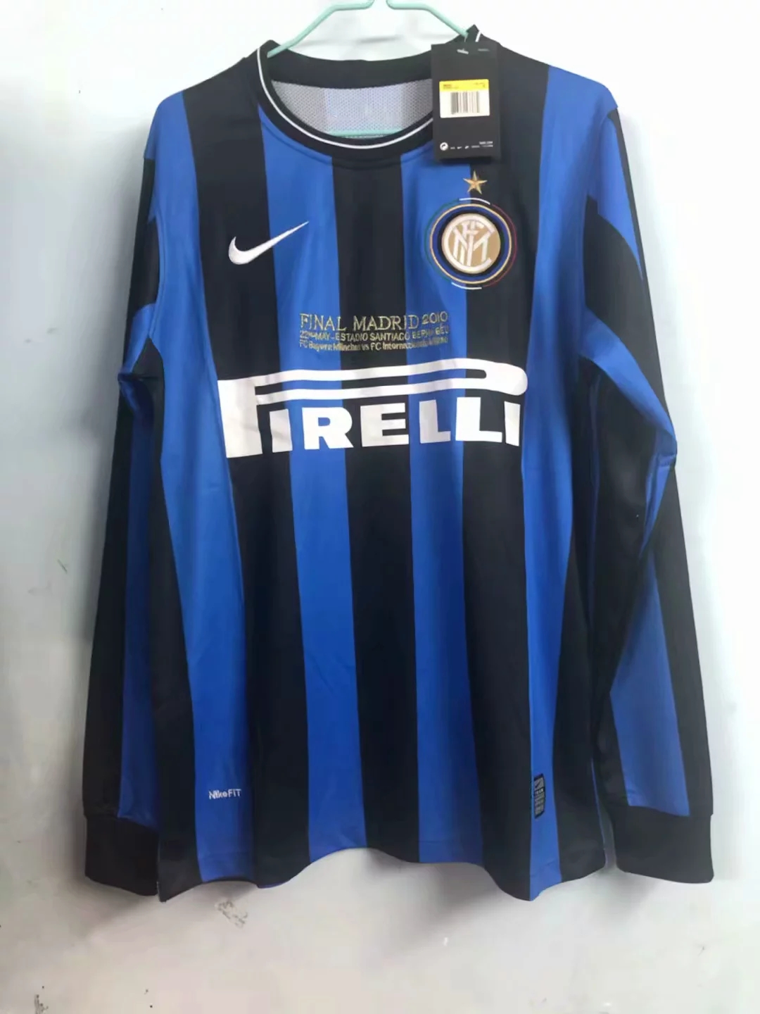 2010-2011 Season Inter Milan Home Blue-Black Color Long Sleeve Football Shirt Top Thailand Quality Inter Milan Retro Jersey