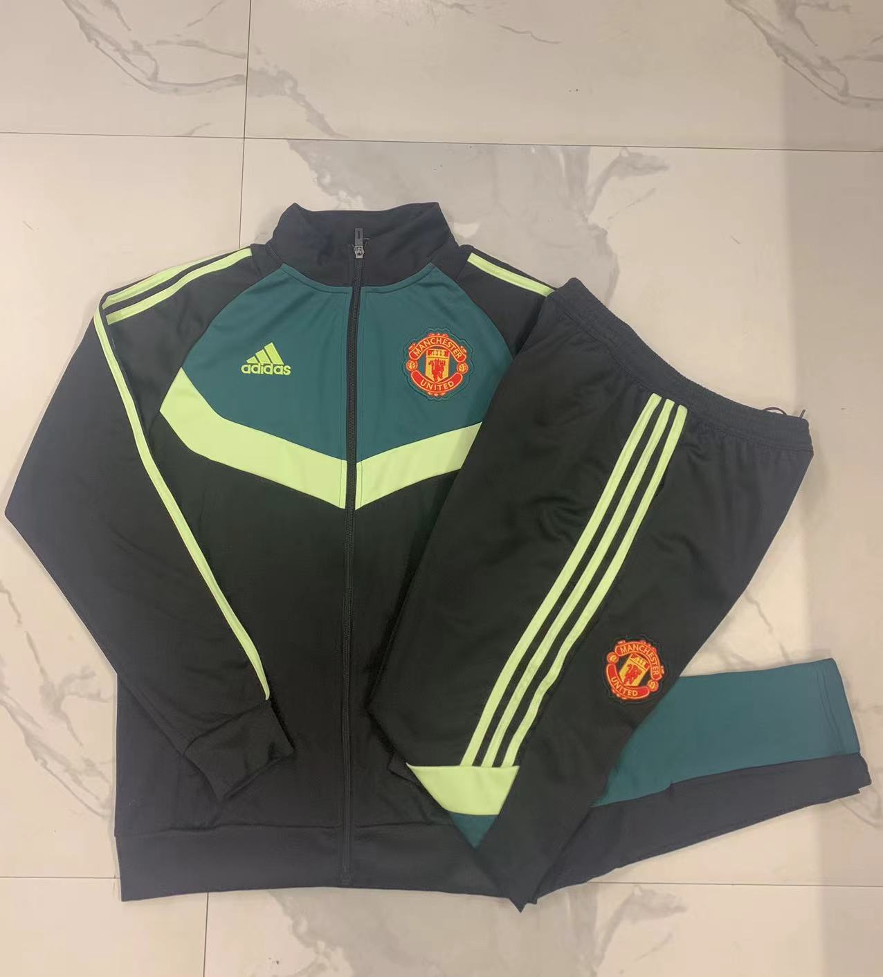 24-25 Season Manchester United Green-Black Football Tracksuit